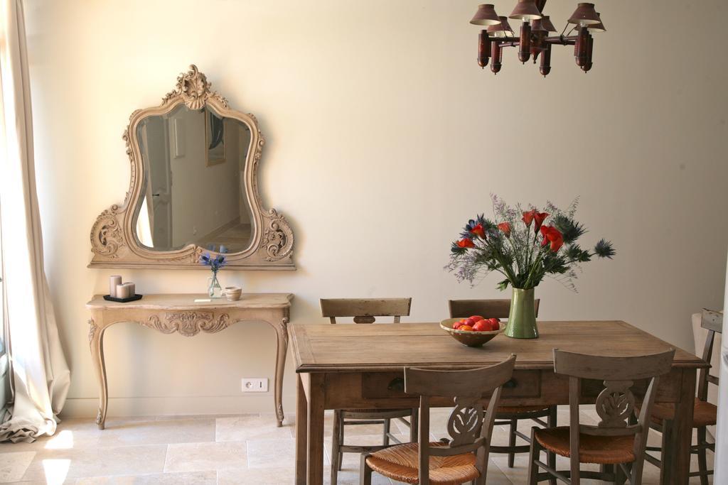 Ancienne Maison Des Gardes Lourmarin Kültér fotó